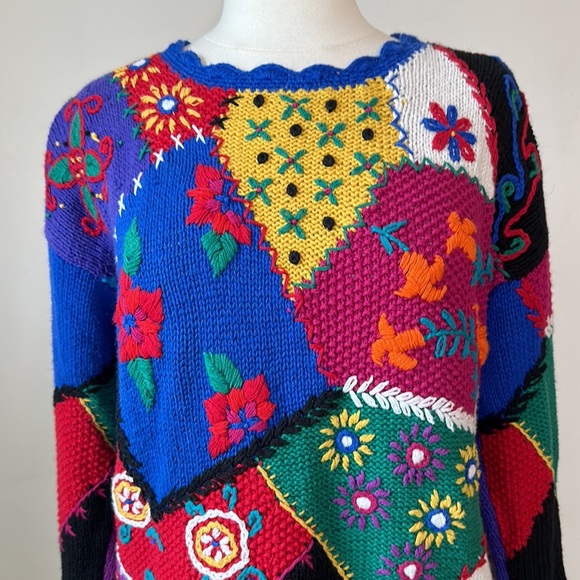 CASUAL CORNER Vintage 90s Hand Knit Patchwork Embroidered Sweater Novelty Size M - Picture 4 of 15